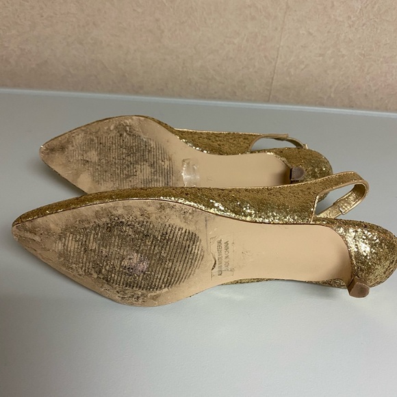 Heels - Picture 3 of 3